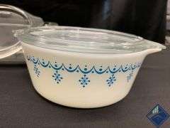 Vintage Pyrex 472 & 473 Blue Garland Ovenware & Loaf Pan