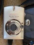 Canon Powershot SD550 Digital Camera & Digital Video Camcorder NTSC ELURA 100 w/ Cases