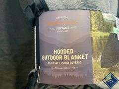 Weatherproof Vintage Summit Hooded Blanket ( 54” x 72”   - Like New Weatherproof Vintage Summit Hood