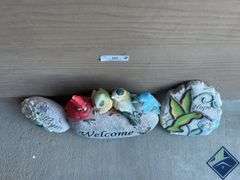 Bird Themed “Welcome” Stone Decorations