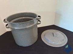Enamel Pot & Strainer