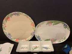 Plastic Serving Pieces
