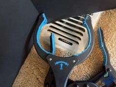 Gisung Claw Grabbers & Fly Swatter