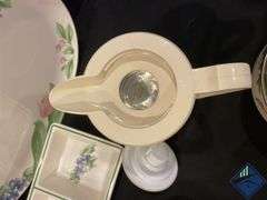 Plastic Serving Pieces