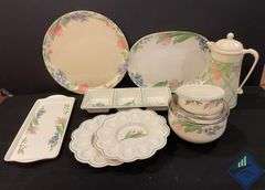Plastic Serving Pieces