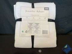 Jennifer Adams 3-Piece Stonewashed King Quilt Set White - Retail: $ 89.99  - Used