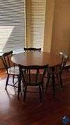 Round Dining Table with 4 Chairs