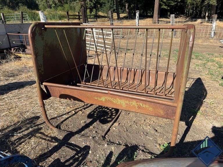 Cattle Feeder