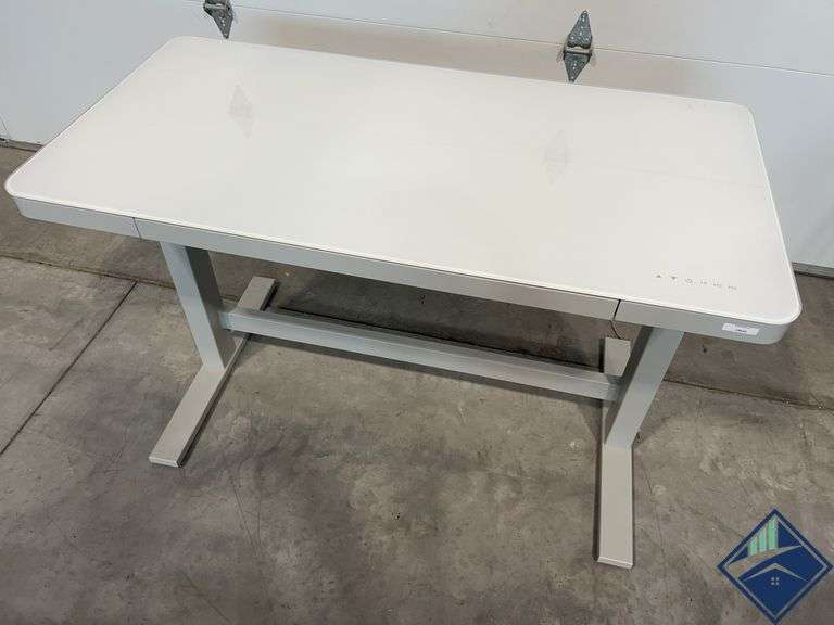 Geller 47” Sit/Stand Desk  - Retail: $ 229.99