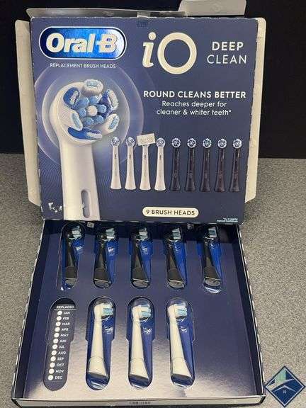 Oral B Deep Clean (8) Brush Heads - Retail: $ 54.99  *NEW*