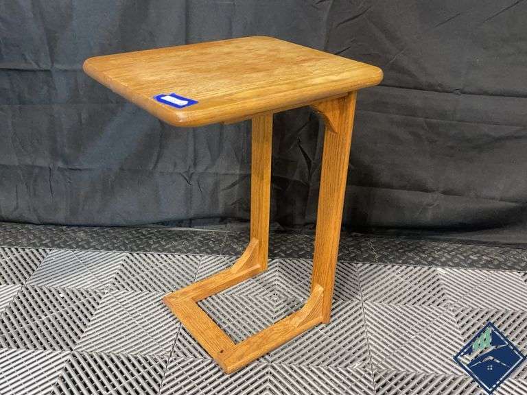 Oak C End Table