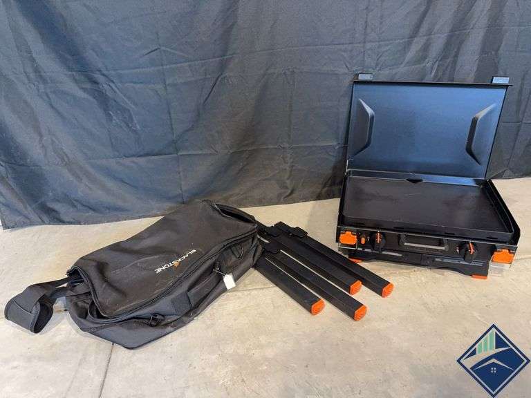 Black Stone 20in Griddle - Retail: $ 229.99 - Retail: $ 229.99