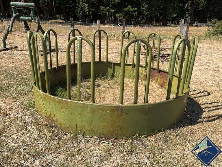 Round Bale Feeder