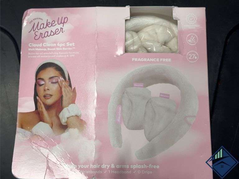 Make Up Eraser Cloud Clean 3 Piece Set  *NEW*