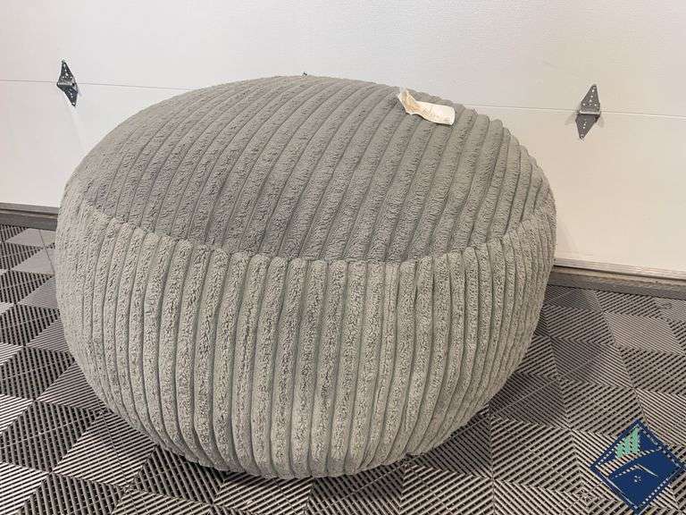 Jumbo Foam Lounger - Retail: $ 119.99