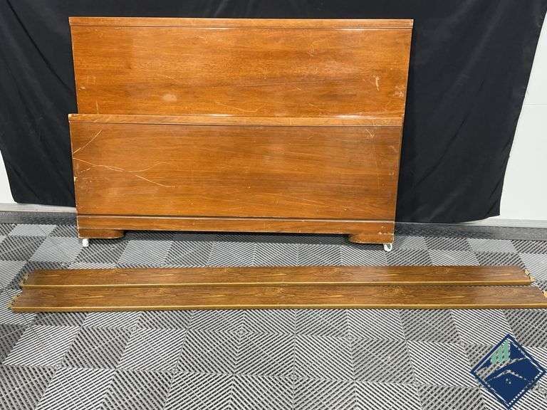 Vintage Wood Huntley Furniture Bed Frame