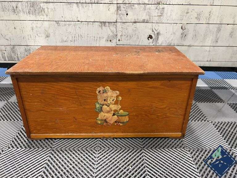 Small Wood Trunk