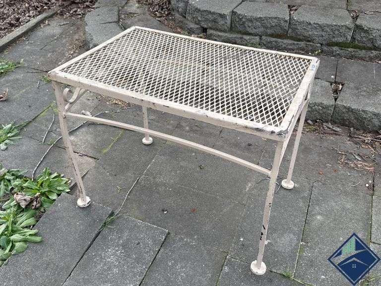Metal Mesh-Top Table
