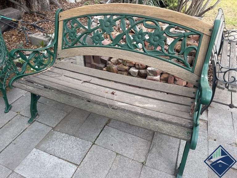 Wood and Cast Iron Garden Bench