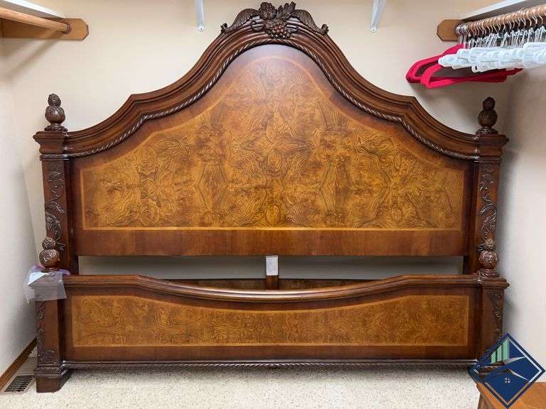 AspenHome Wooden King Bed Frame wit *stairs* *Heavy*