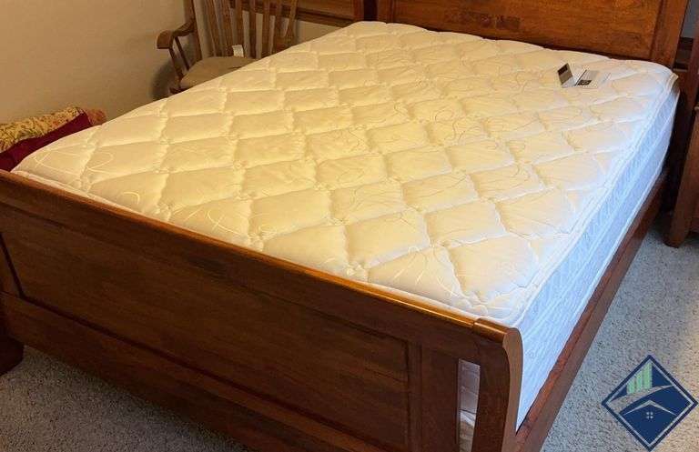 Sleep Number Queen Bed with Remote *basement*