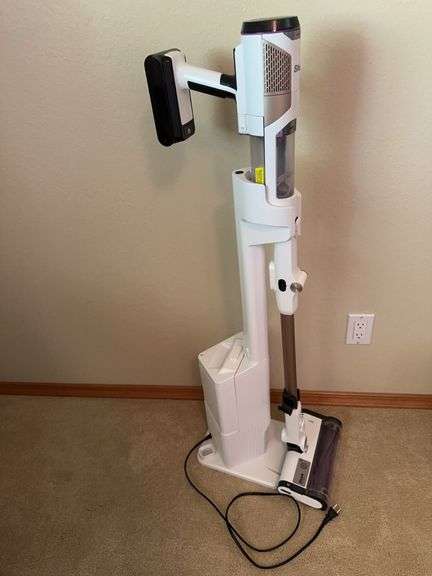 Shark Detect Cordless Stick Vacuum