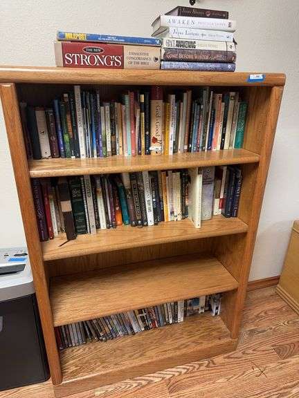 Oak Wood Bookcase With Adjustable Shelves *contents not included*basement*