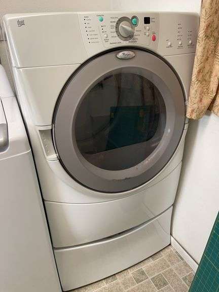 Whirlpool Duet Front Load Electric Dryer *basement, buyer must unhook*