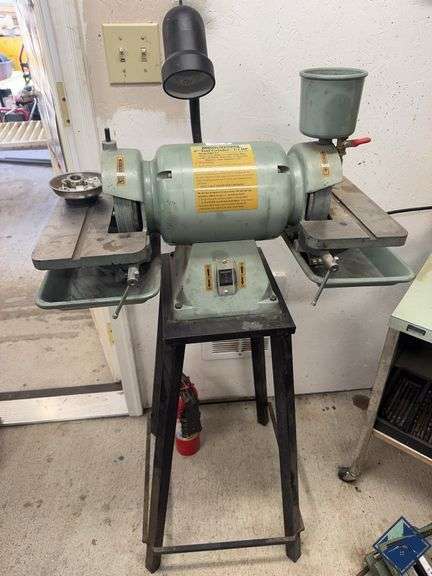 Central Machinery 6 Inch Tool Grinder on Stand