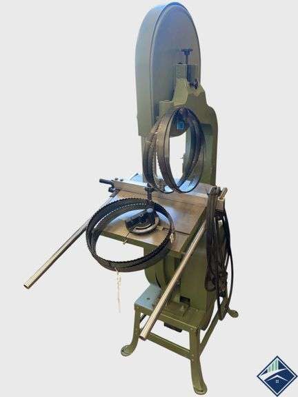 Industrial Metal Bandsaw With Extra Blades