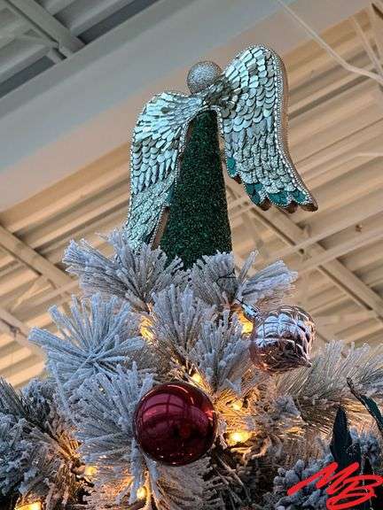 A Jeweled Christmas -Donated by Ardurra Group, Inc.