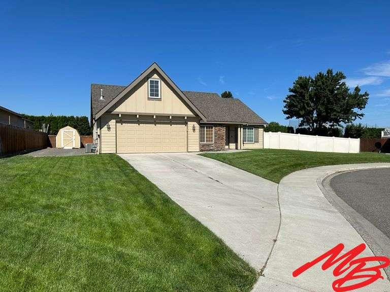 200 S McKinley Pl. Kennewick WA 99336
