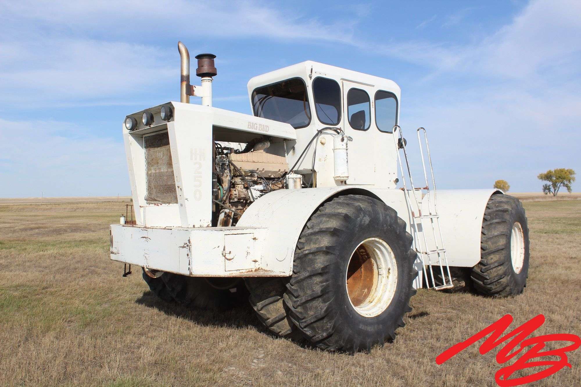 Big Bud HN 250 4WD Tractor - Musser Bros Inc