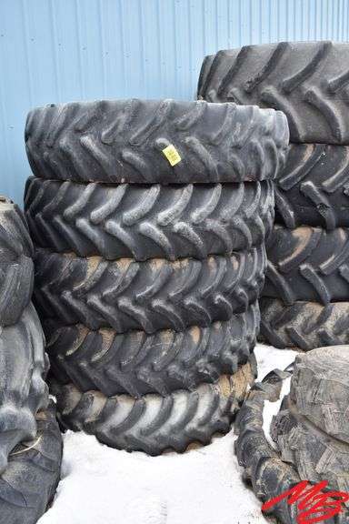 (5) 385/85 R 34 Tractor Tires (fr-gd)