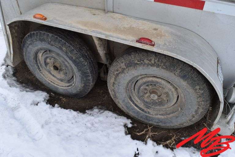 2 Horse Trailer 9'