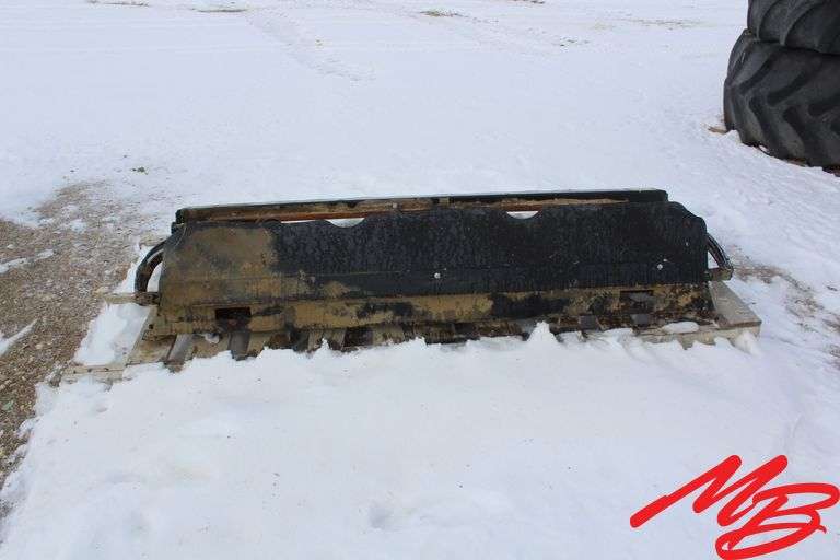 MacDon Header Adapter for Clause Combine