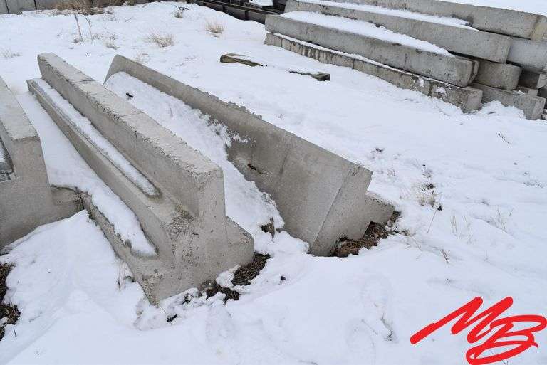 (1 pair) Concrete Cattleguard Footings 10'