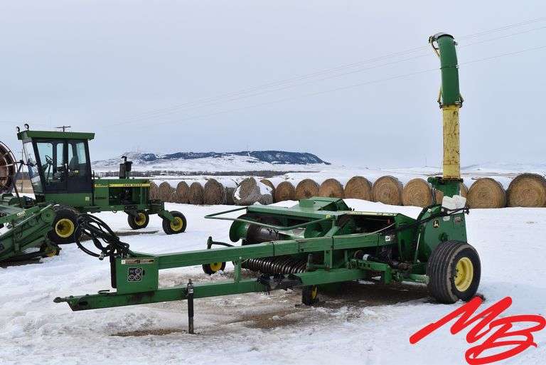 John Deere 3975 Forage Harvester, 7' CD Pickup