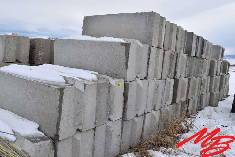 (5) Concrete Blocks 2x2x6 (4000lb)