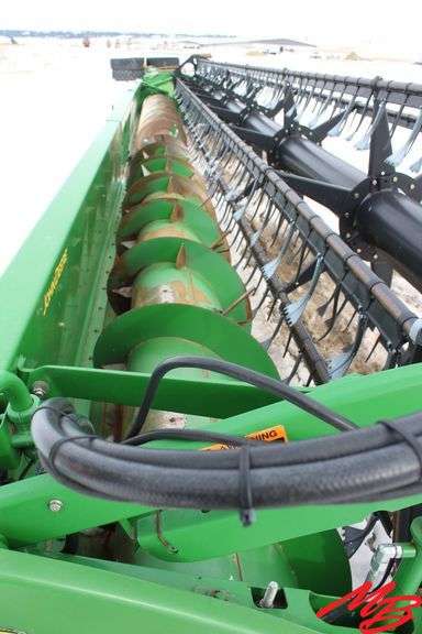 John Deere 635F Hydea Flex Header, Poly Tine Reel, Poly Cones, Light Package