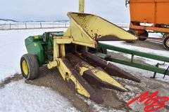 John Deere Forage Harvester w/JD 2-Row Corn Header