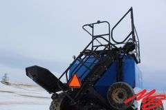 New Holland Flexicoil Tow Between Air Dril 44' w/ New Holland SC230 Air Cart