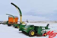 John Deere 3975 Forage Harvester, 7' CD Pickup