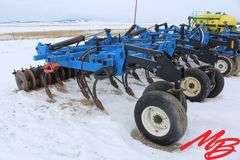New Holland Flexicoil Tow Between Air Dril 44' w/ New Holland SC230 Air Cart
