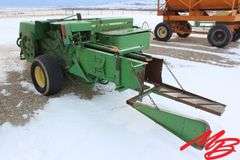 John Deere 468 Small Square Baler w/Bale Turner