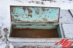 2 Compartment Fuel Tank w/Tool Box 5'x 27"x 25"