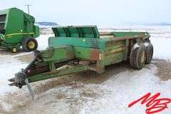 John Deere Manure Spreader 16'