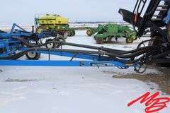 New Holland Flexicoil Tow Between Air Dril 44' w/ New Holland SC230 Air Cart