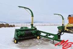 John Deere 3975 Forage Harvester, 7' CD Pickup