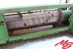 John Deere Header 11" Tine Pickup, Auger Feed